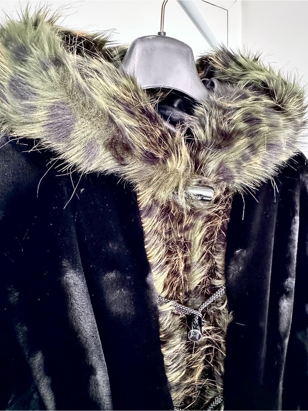 Vintage Black Faux Fur Hooded Toggle Coat Boho Penny Lane Y2K Whimsigoth - Picture 5 of 12